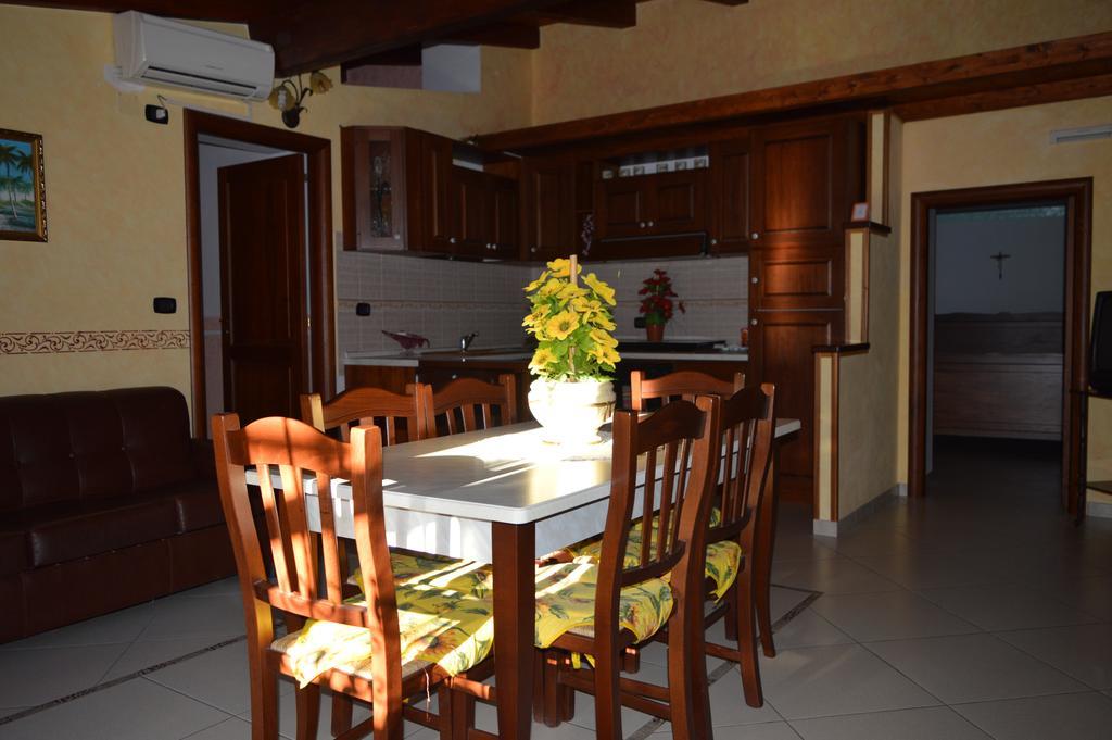 Hotel La Stella Del Pollino San Lorenzo Bellizzi Exteriér fotografie